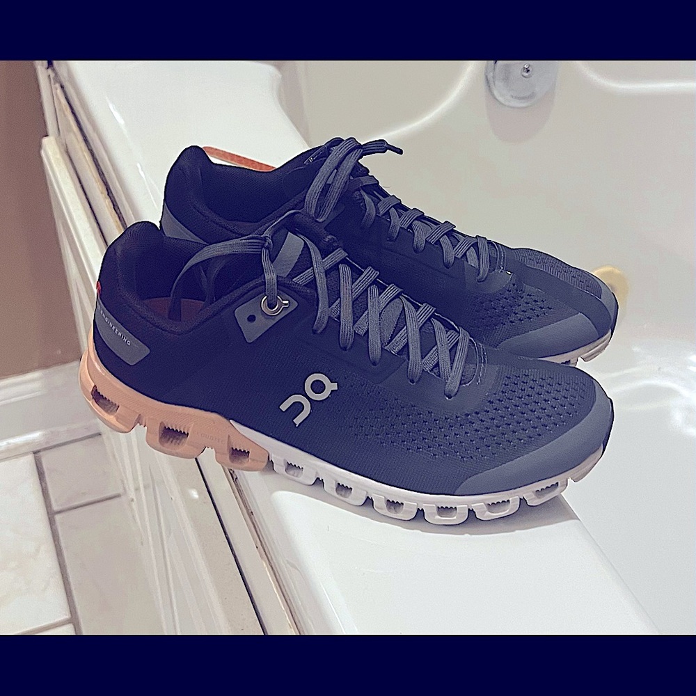 Like New On Clouds Running Shoe